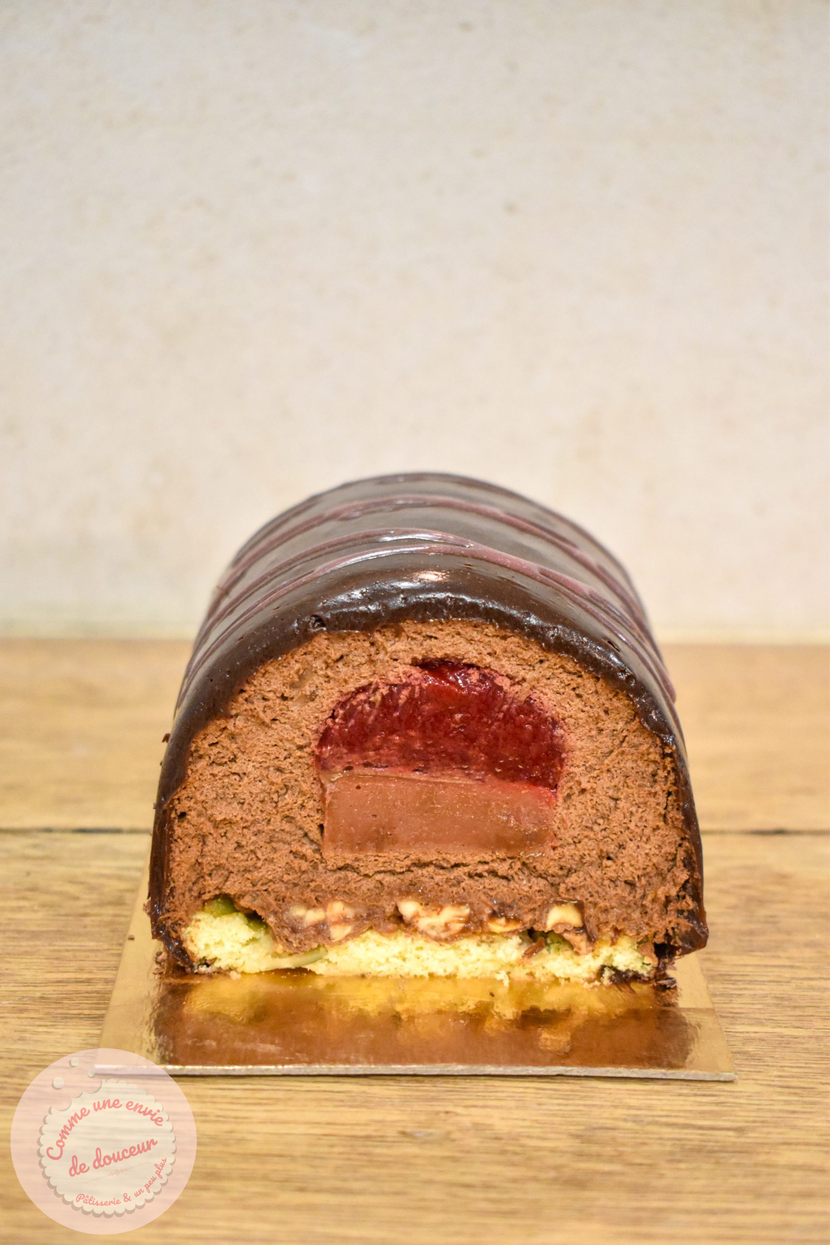 Bûche framboise chocolat cardamome