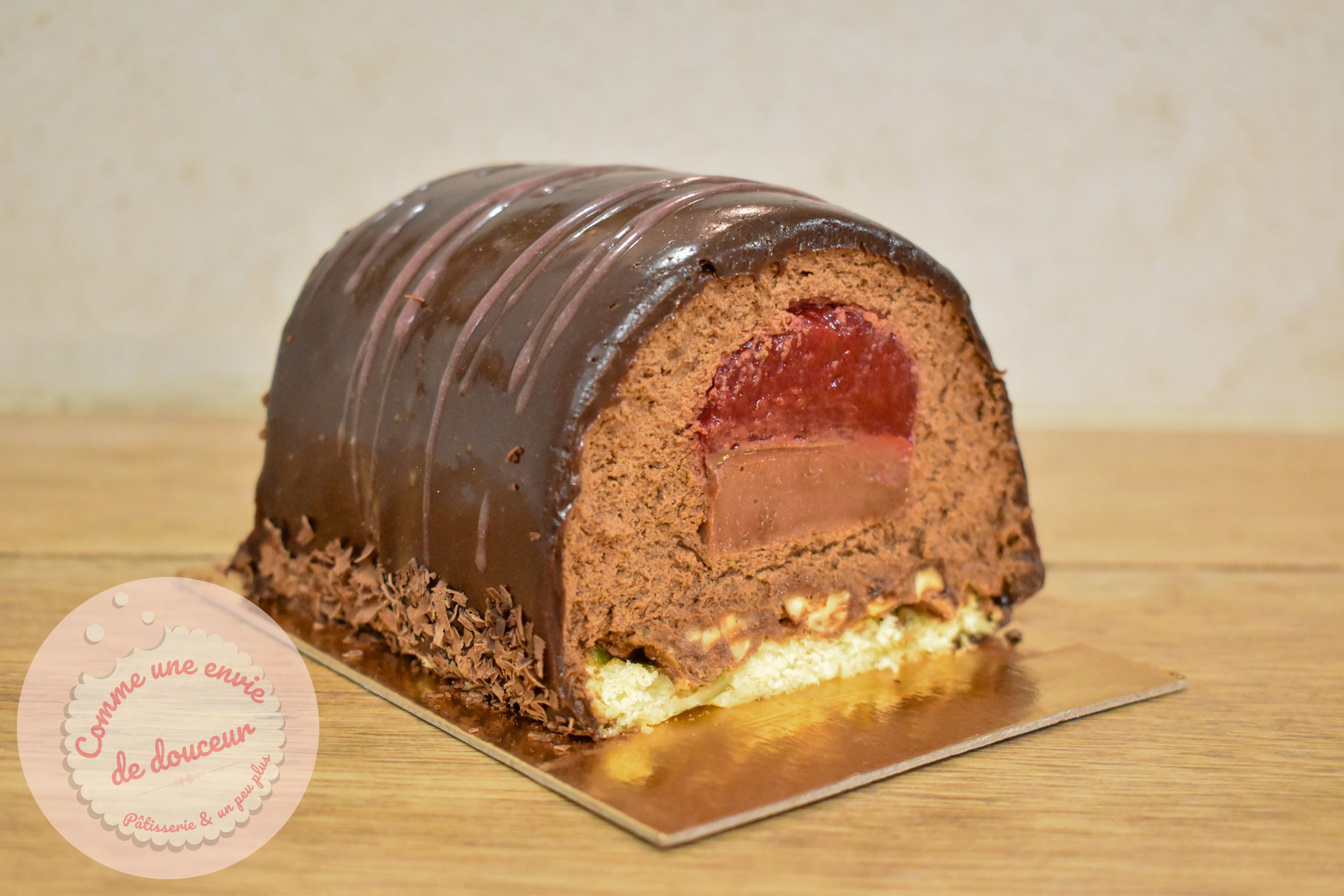 Bûche framboise chocolat cardamome