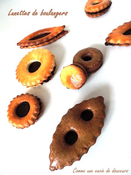 Lunettes des boulangers – Filled biscuits