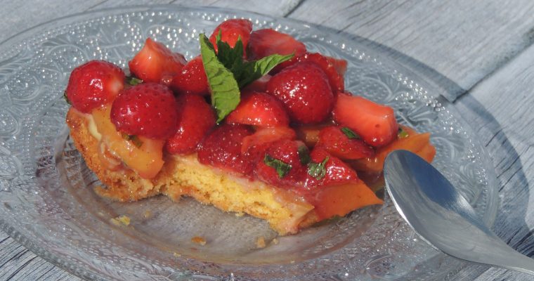Tarte simplissime aux fraises & pêches – Easiest strawberries & peachs tart